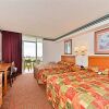 Отель Econo Lodge Oceanfront, фото 15