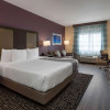 Отель La Quinta Inn & Suites by Wyndham Wichita Airport, фото 44
