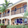 Отель Coconut Villas of Dunedin, фото 1