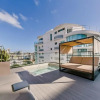 Отель Regatta Living ll With Breakfast Included - 907, фото 18