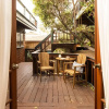 Отель Fleetwood - Retro Modern Oceanfront Home w Two Expansive Patios, фото 46