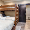 Отель Ski Ge Loft 3 Bedroom Condo by RedAwning, фото 7