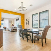 Отель Luxury 4BR House Located 15 min to FQ and Downtown, фото 10