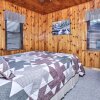 Отель Spruce - Serenity Bay Resort 2 Bedroom Cabin, фото 1
