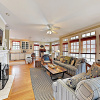 Отель Charming & Spacious , 200 Steps From The Sand 3 Bedroom Condo, фото 13