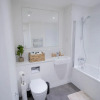 Отель Virexxa Bedford Centre - Deluxe Suite - 2Bed Flat with Free Parking & Gym, фото 18