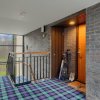 Отель Tasteful top Floor Apartment Next to Gleneagles, фото 2