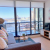 Отель Pride Docklands Waterfront Apartment City View, фото 8