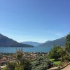 Отель Family Apartment Overlooking Lake Como, фото 6