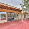 Отель Mountain-view Retreat w/ Modern Interior & Kitchen, фото 20