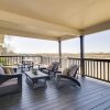 Отель Spacious San Jacinto River Home w/ Waterfront Deck, фото 14