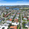 Отель Luxury Burleigh Oasis with Pool, фото 20