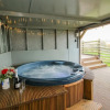 Отель Shepherds Cabin at Titterstone, фото 12