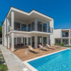 Отель Beautiful Home in Premantura With Outdoor Swimming Pool, Wifi and 4 Bedrooms, фото 25