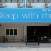 Отель Sleep With Me Too Bangkok- BTS Phra Khanong, фото 1