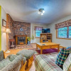Отель Lazy Creek Retreat 2 Bedroom Home by RedAwning, фото 4