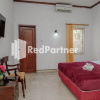 Отель Rajawali Guest House RedPartner, фото 5