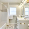 Отель Shorty s Bungalow Dog-friendly w Private Hot Tub, фото 9