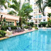 Отель Park Lane Resort Jomtien - 3rd Floor Condo, фото 1