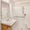 Отель WoodSpring Suites Waco near University, фото 8