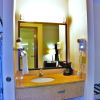 Отель Royalton Inn & Suites, фото 8