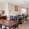Отель Rodeway Inn & Suites, фото 12