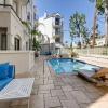 Отель Gorgeous Beverly Hills/Weho - 2BR/Bath - 2 Free Parking Spots! (BW-1), фото 14