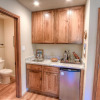 Отель Cozy Bear Lodge 3 Bedroom Home by Redawning, фото 10