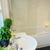 Отель The Gathering Chester 3 Sleeps 14 Very Close to City Centre Racecourse Within Walls, фото 33