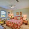 Отель Galveston Family Getaway, 1 Block to Beach!, фото 3