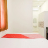 Отель Andongkoe 64 Salatiga by OYO Rooms, фото 6