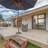 Отель Pilots Rest - Pauanui Airfield Holiday Home, фото 9