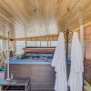 Отель Garden-level Perfect Hot tub Fire Pit & More!, фото 15