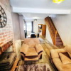 Отель Lovely 3 bedroom house with garden and parking, фото 2
