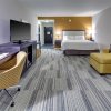 Отель Hampton Inn & Suites Roanoke-Downtown в Роанке