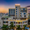 Отель Sunshine Holiday Hotel（Beihai Silver Beach Beach Park）, фото 1