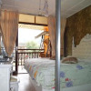 Отель Fenghuang Lanqiju River View Stilt House B&B, фото 6
