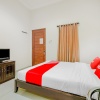 Отель OYO 90308 Puri Cartenz Syariah, фото 9