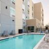 Отель Towneplace Suites By Marriott Tampa East/I-4 в Тампе