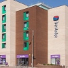 Отель Travelodge Epsom Central в Эпсоме