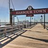 Отель Heart of Harbour Town Condo - Walk to Pier & Golf!, фото 12