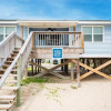 Отель Salty But Sweet by Oak Island Accommodations, фото 1
