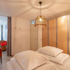 Отель Modern Holiday Apartment With Large Balcony, фото 4
