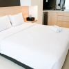 Отель Homey And Tidy Studio At Supermall Mansion Apartment, фото 13