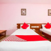 Отель OYO 737 Hotel Manny'S Palace, фото 7