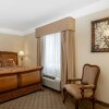 Отель La Quinta Inn & Suites by Wyndham Dodge City, фото 6