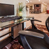 Отель Orangewood Inn & Suites Kansas City Airport, фото 21