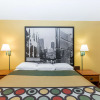 Отель Super 8 by Wyndham Indianapolis/Southport Rd, фото 3