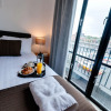 Отель Base Serviced Apartments - The Docks, фото 8