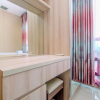 Отель Nice And Comfort 2Br Apartment At Woodland Park Residence, фото 9